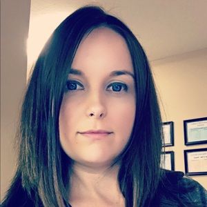 Meet your Posher, Dana